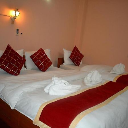 Festoon Hotel Catmandu Exterior foto