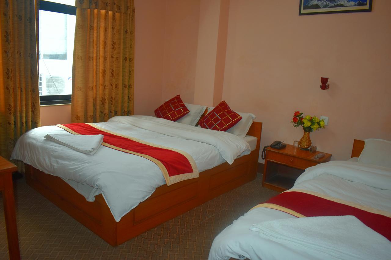 Festoon Hotel Catmandu Quarto foto