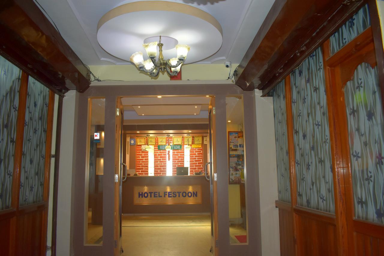 Festoon Hotel Catmandu Quarto foto